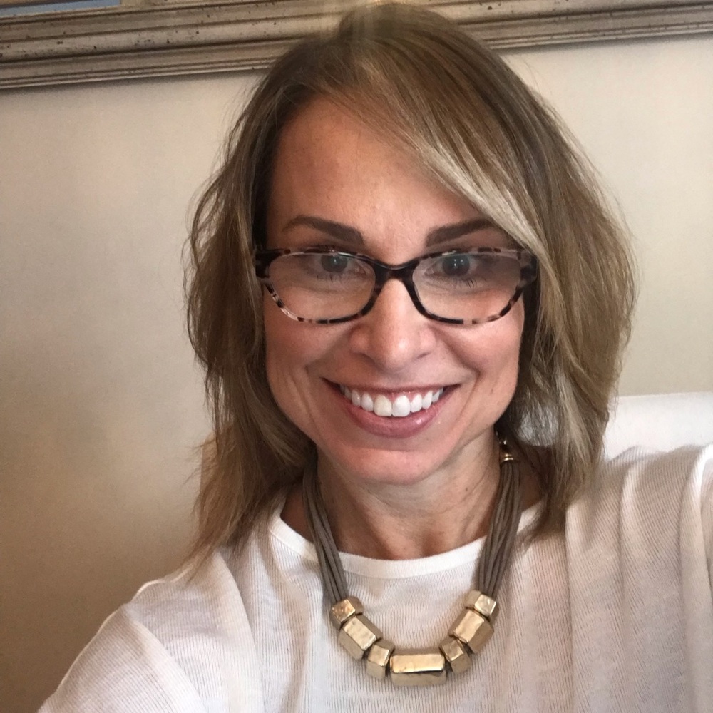 Meet your Posher, Lisa